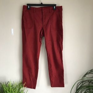 Old Navy dark burnt orange pixie pant - 10
